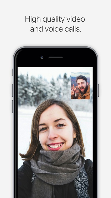 Screenshots of SOMA Messenger for iPhone